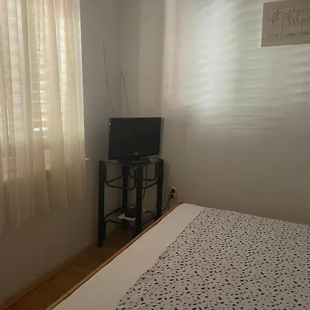 With A Parking Space Sutivan, Brac - 5654 Apartment *