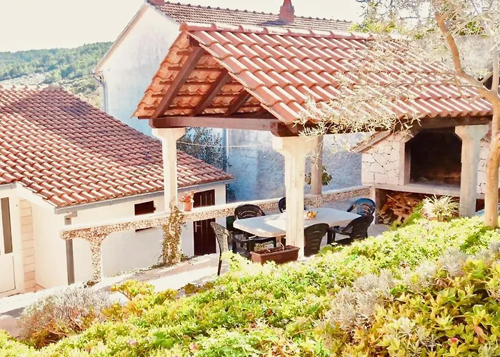 With Parking Space Sutivan, Brac - 5654 Appartement Sutivan