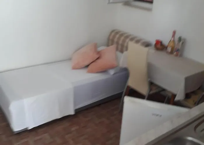 Appartement With Parking Space Sutivan, Brac - 5654 Sutivan