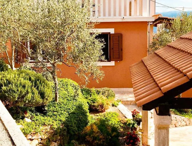 With Parking Space Sutivan, Brac - 5654 Apartmán