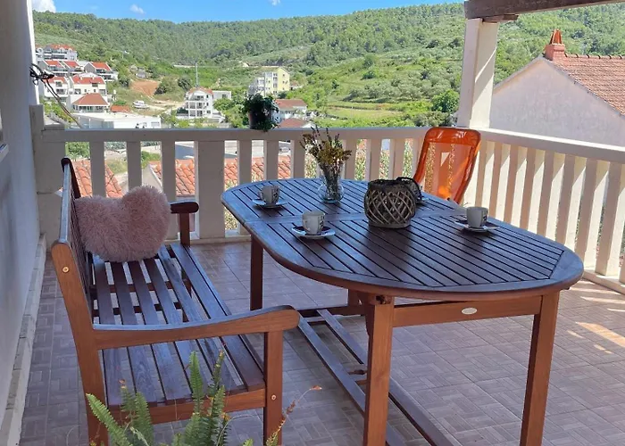 With Parking Space Sutivan, Brac - 5654 Apartmán *